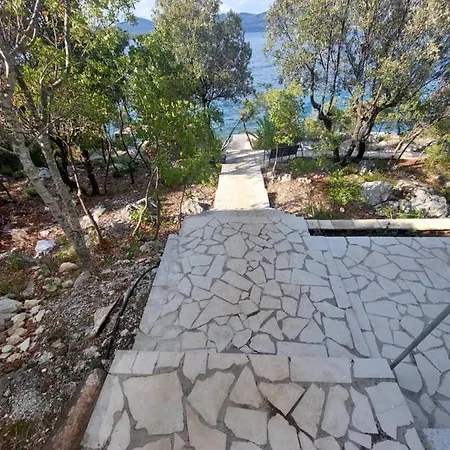 Ivusic * Dubrava (Dubrovnik-Neretva)